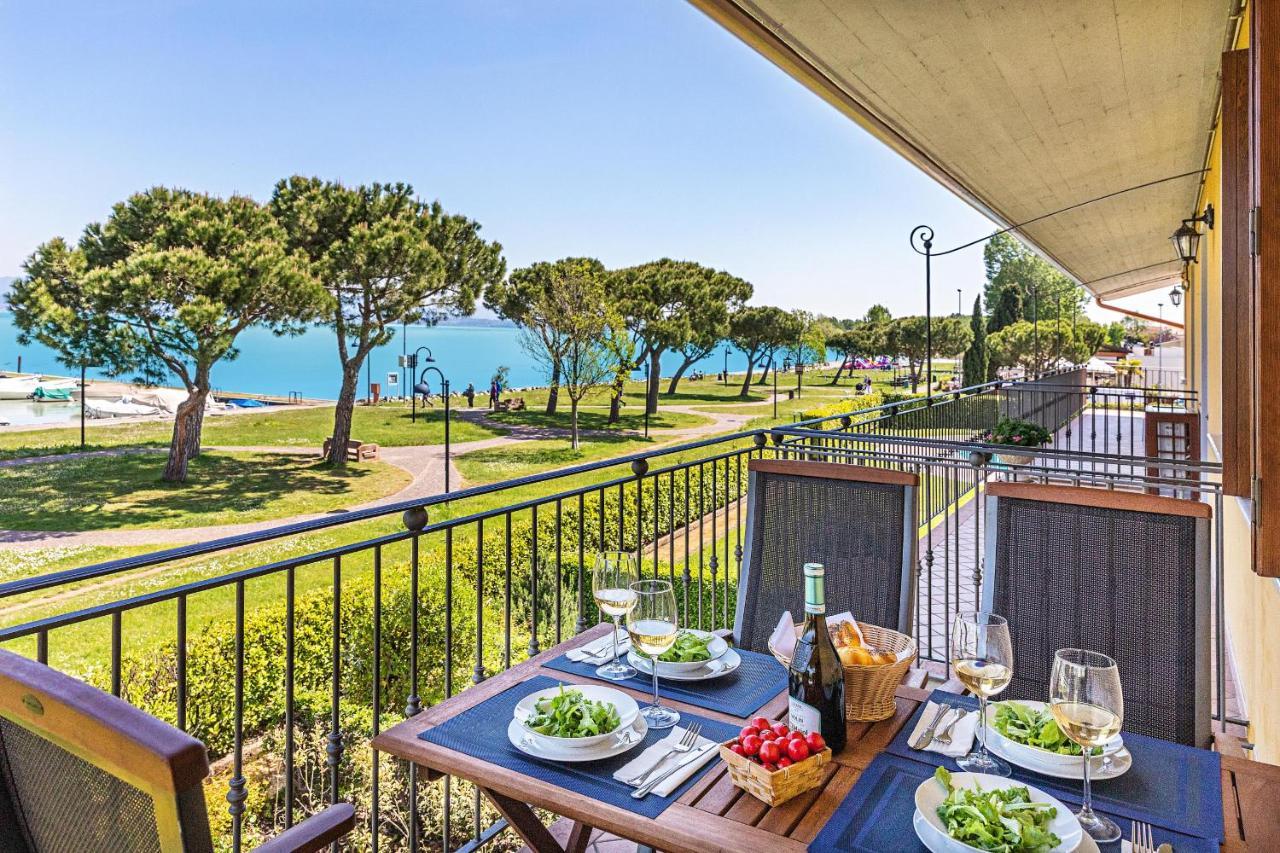 I Mosaici Apartments By Wonderful Italy Sirmione Exterior photo